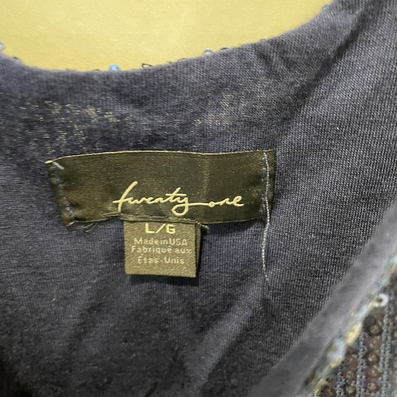 Forever Twenty One Knit Sequin Navy Top Sleeveless Size Large NWT - Picture 3 of 8